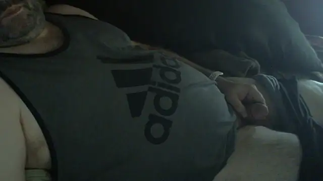 immikew1975's Live XXX Chat