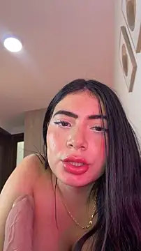 Mia_222's Live XXX Chat