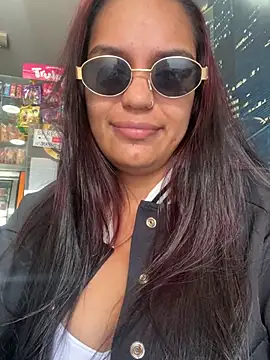 Chat XXX ao vivo de Sara-77
