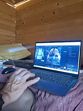 Luanatrav1 XXX чат на живо