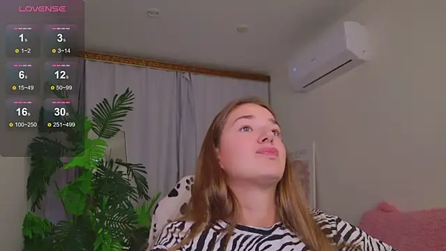 LovelyJessie Adlı Modelin Canlı XXX Sohbeti