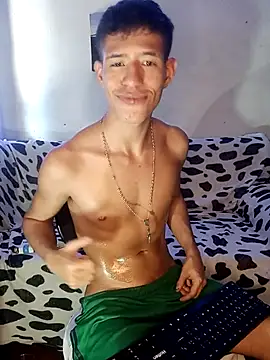 dareck_18 Chat XXX in diretta