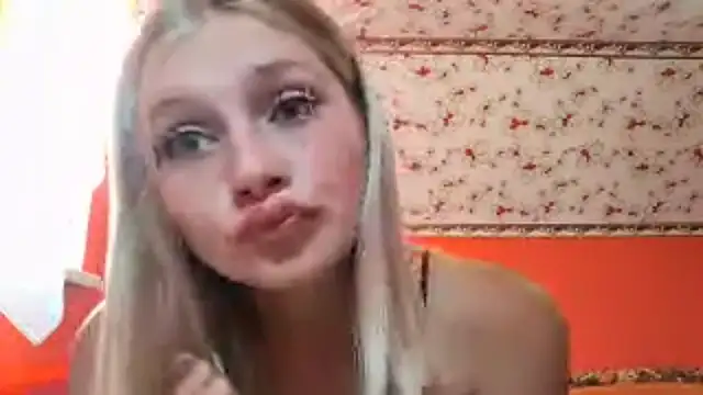LavelleHolbrook's Live XXX Chat