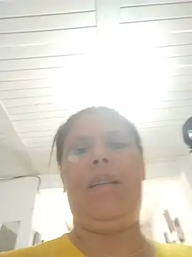 Chat +18 de Zafiro_MD ao vivo
