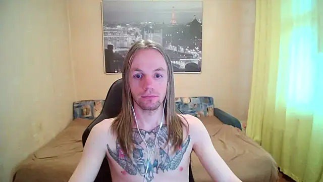 AdamDickens Show in webcam