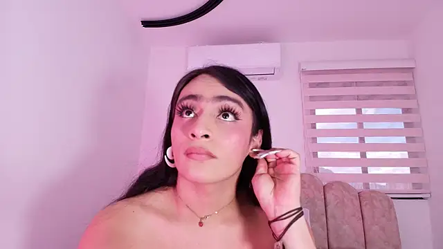 Malaia_thompson_ – Live XXX-chat