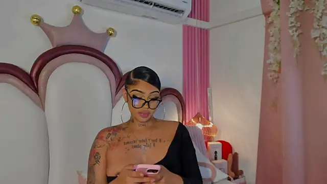 Mia_Jansen's Webcam Show