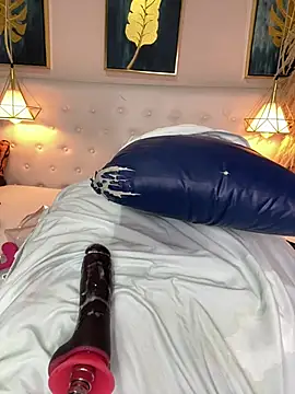 valerie_lya Adlı Modelin Canlı XXX Sohbeti