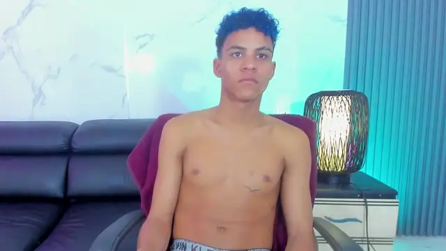 دردشة Kleyn_black الجنسية المباشرة