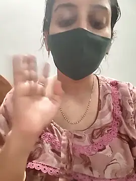 Tamil_shalini 即時 XXX 聊天