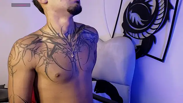 Chat +18 de imAdamhot ao vivo