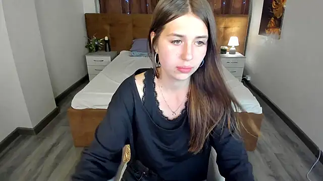 Chatroom XXX en direct de Elly_B1oom