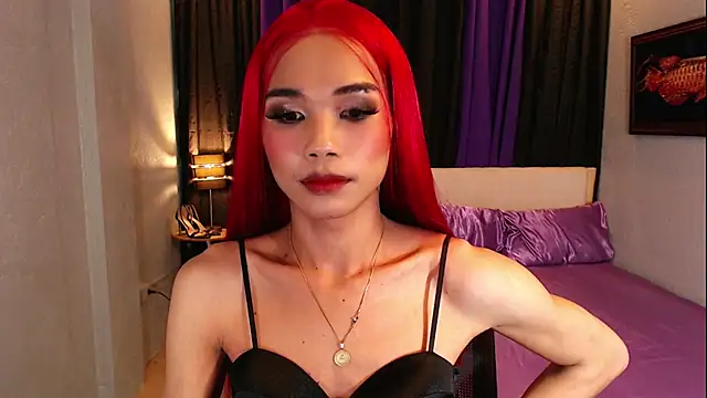 ChrissyMonroe: διαδικτυακό σόου στην κάμερα