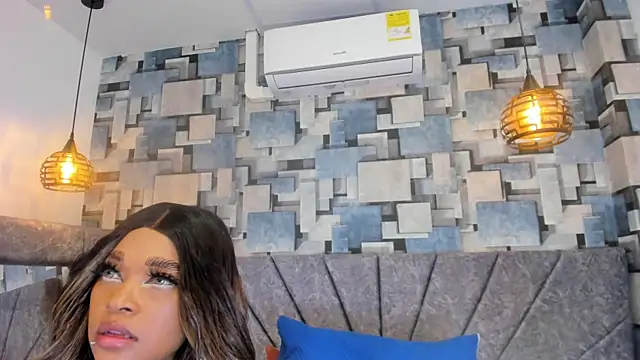 Chatroom XXX en direct de angel_dthroatt
