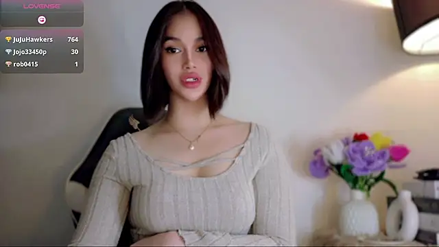 Anna_HollyDoll Adlı Modelin Web Kamerası Şovu