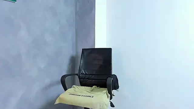 JuanBlade Adlı Modelin Canlı XXX Sohbeti