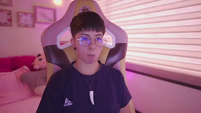 Živý XXX chat tommy_blue