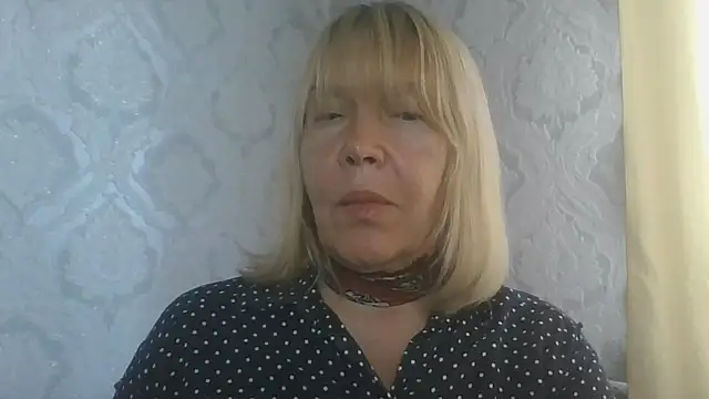 Pokazy przed kamerką – OlgaShine