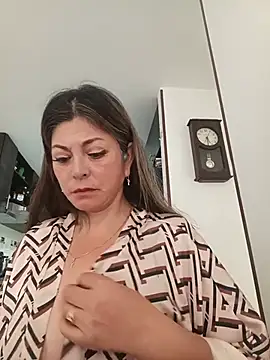 Chat XXX en directo de emma_tour