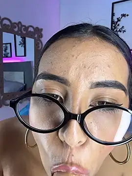 Jenifer_Lux élő XXX-chatje