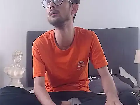 sasuke_bigcock élő XXX-chatje