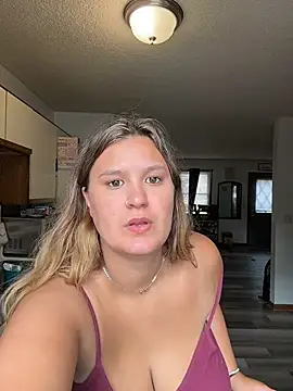Latinamommy26 Show in webcam