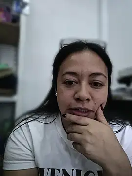 Violeta-Stationery_7's Live XXX Chat