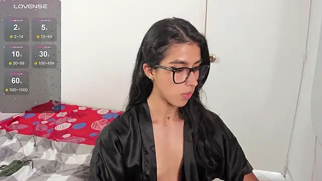 XXX chat uživo modela Mazikeen__18