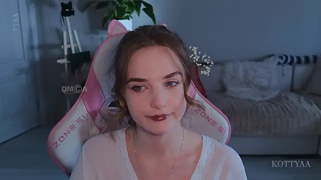 -Kottyaa- – Naživo XXX chat