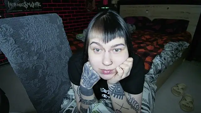 צ'אט XXX בשידור חי של MessalinaOfficial
