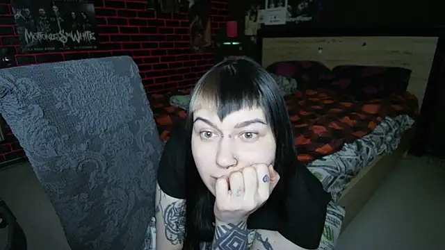 MessalinaOfficial Adlı Modelin Canlı XXX Sohbeti