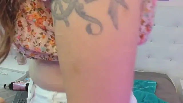 HollyBloom_ Live XXX-chat
