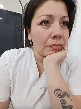 SARA_21- live XXX chat