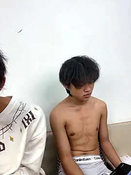 -OvO-n Live XXX chat