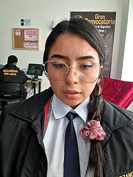 Angela__05 XXX чат на живо