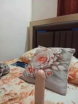 Tanha18 – Naživo XXX chat