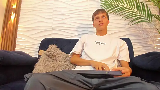 Pavo_tv Webcam show
