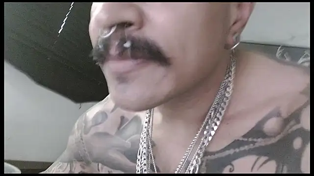 danilog515 现场XXX聊天