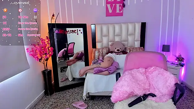 Andy_Gamboa Adlı Modelin Canlı XXX Sohbeti