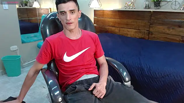FelipeFriendly's Live XXX Chat