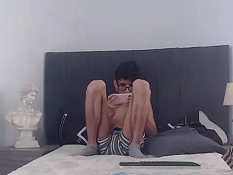 sasuke_bigcock Live XXX-Chat