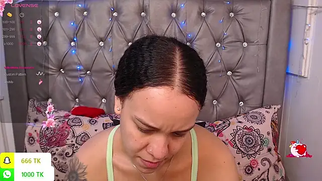 Chat +18 de LAILAGUMMY ao vivo