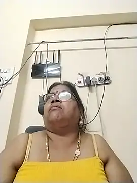 XXX chat uživo modela bigbum68