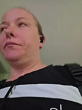 Živý XXX chat julimonroe