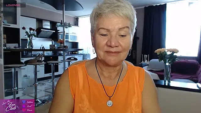 Chat +18 de roxana_brooks ao vivo