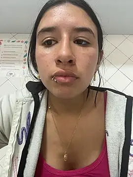 LilyRossi_'s Live XXX Chat