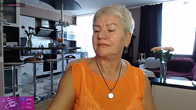 roxana_brooks Adlı Modelin Canlı XXX Sohbeti