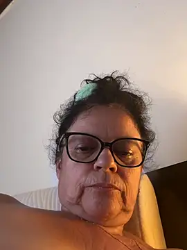 Sharongirl07 élő XXX-chatje