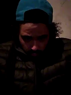 Maxirasta12_ XXX чат на живо