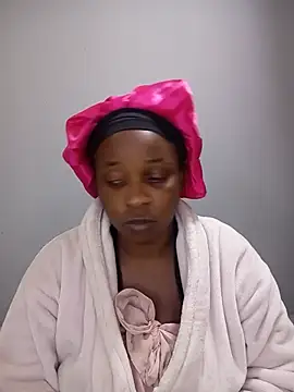 Chat +18 de YummyBoobs_ ao vivo